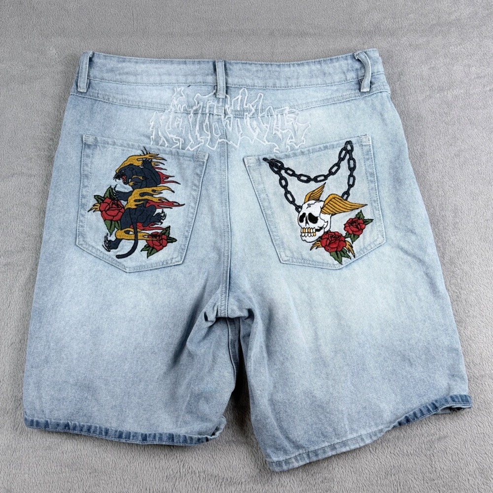 Ninth Hall Waylay Mens 34 Light Wash Embroidered Tattoo Graphic Denim Shorts